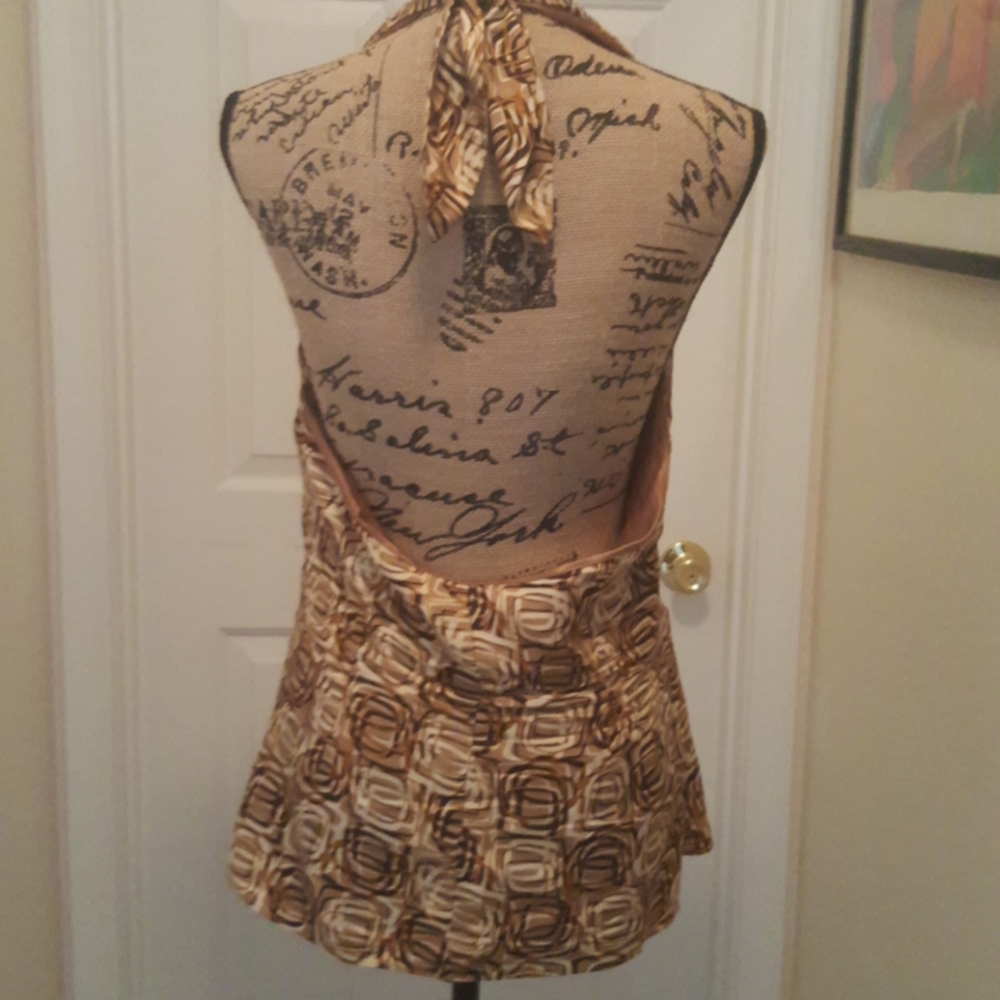 Top - Picture 2 of 4